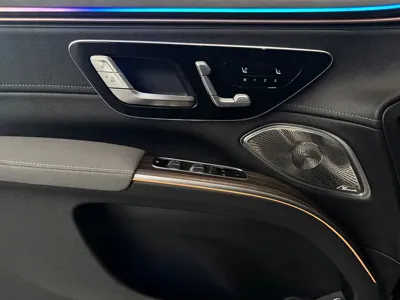 Mercedes-Benz EQS SUV