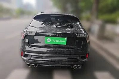 Lynk & Co 02 Hatchback