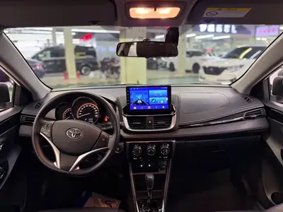 Toyota Yaris L