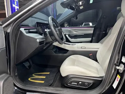 Xpeng P7