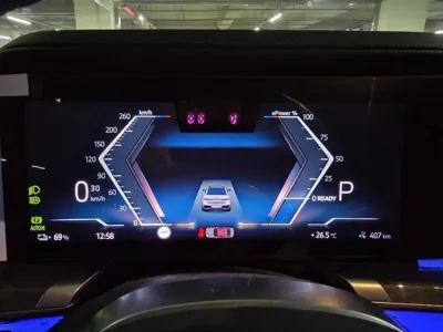 BMW i7
