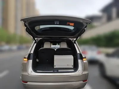 Li Auto L9