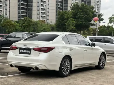 Infiniti Q50L