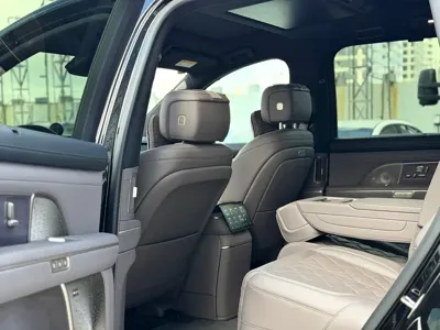 Nio ES8