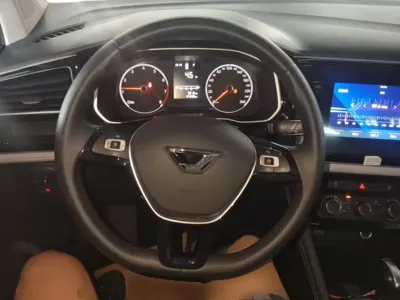 Jetta VS5