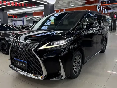 Lexus LM