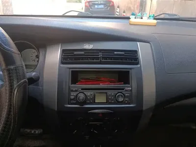 Nissan Livina