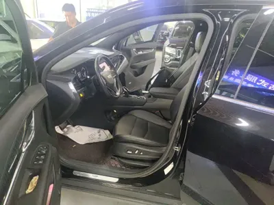 Cadillac XT6