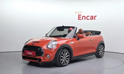 MINI Cooper Convertible