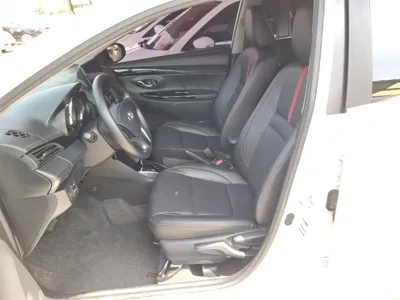 Toyota Yaris L
