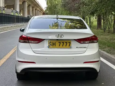 Hyundai Elantra