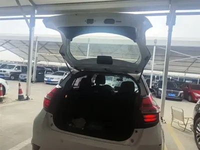Toyota Yaris L