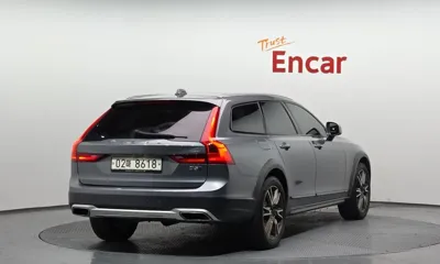Volvo V90