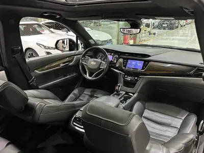 Cadillac XT6