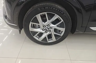 Cadillac Optiq