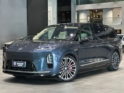 Nio ES8