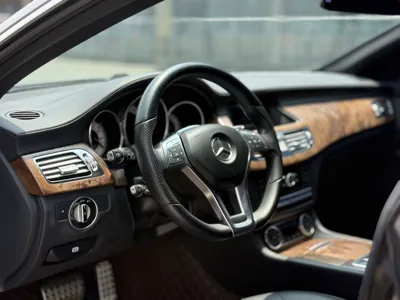 Mercedes-Benz CLS