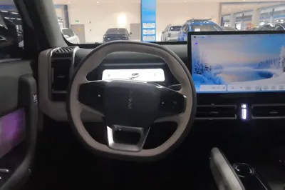 iCAR 03