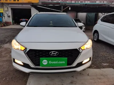 Hyundai Verna RV