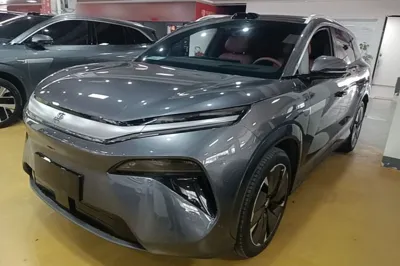 BYD Tang L