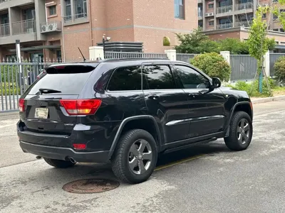 Jeep Grand Cherokee (Import)