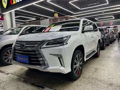 Lexus LX