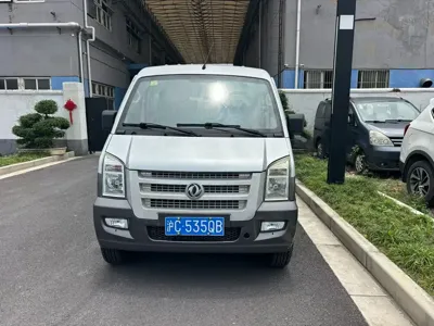 DFSK C37