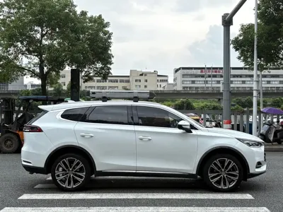 BYD Tang