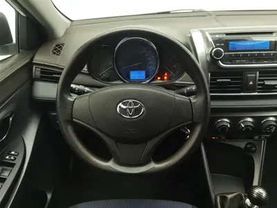 Toyota Yaris L