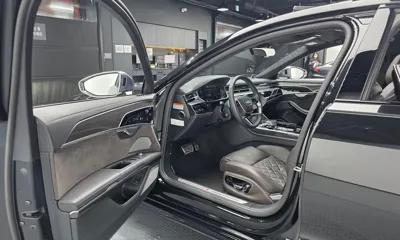 Audi S8