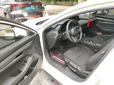 Mazda 3 Axela