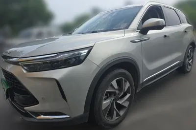 BAIC Beijing X7