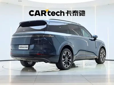 Lynk & Co 领克900