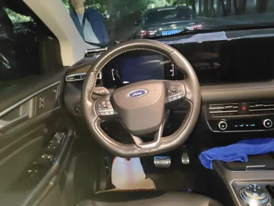 Ford Edge