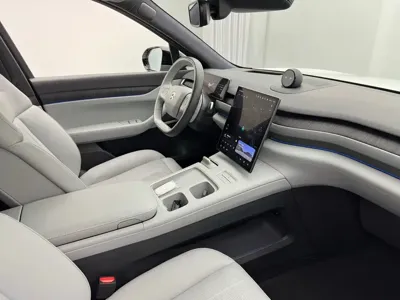 Nio ES8