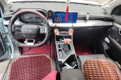 Wuling Asta