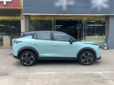 Lynk & Co 06 EP-M