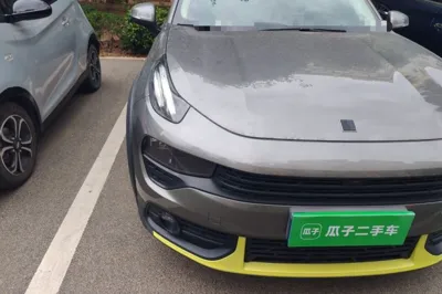Lynk & Co 02
