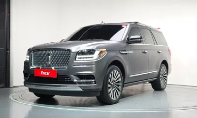 Lincoln Navigator