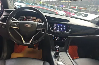 Cadillac XT6