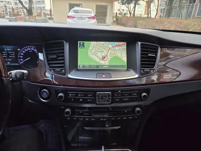 Hyundai Equus