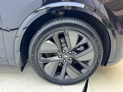 Li Auto Li L9