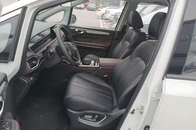 GAC Trumpchi M6
