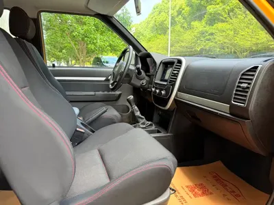 Isuzu T17
