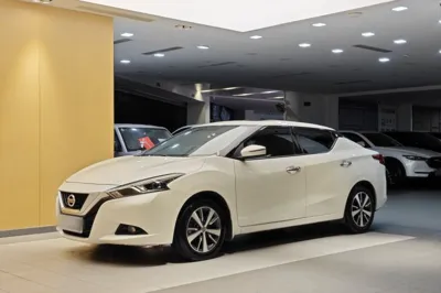 Nissan Lannia