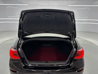 Infiniti Q70