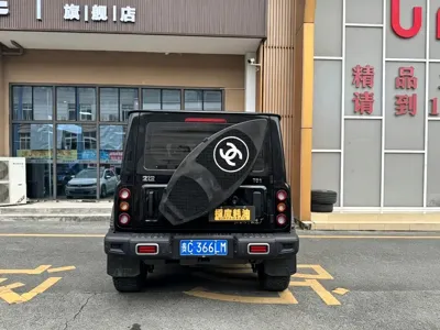 212 212 T01