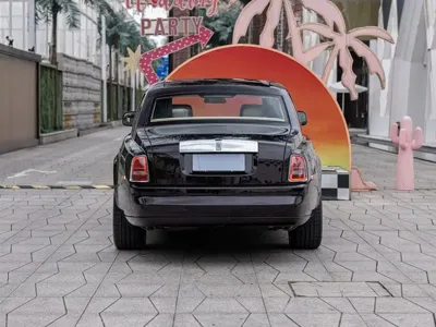 Rolls-Royce Phantom