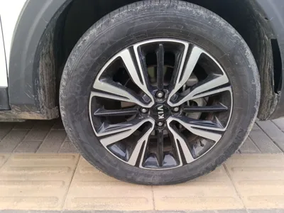 Kia kx1 Stonic