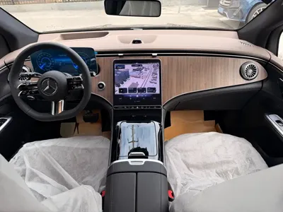 Mercedes-Benz EQE SUV